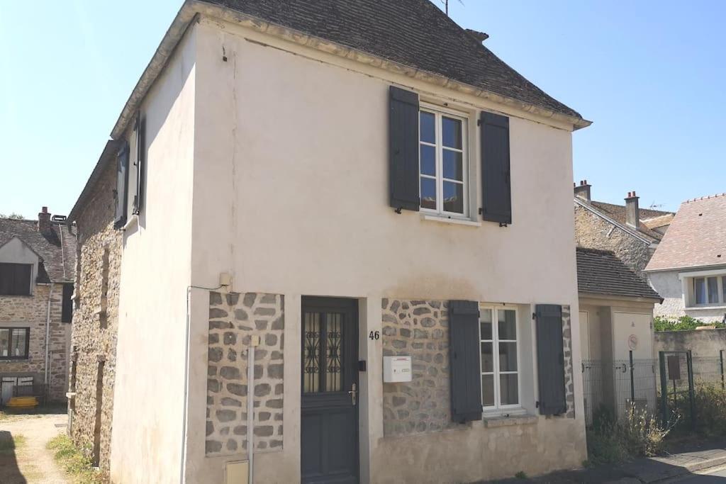 Petite Maison De Village Maincy Exterior photo